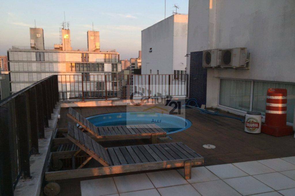 Cobertura à venda com 3 quartos, 230m² - Foto 2