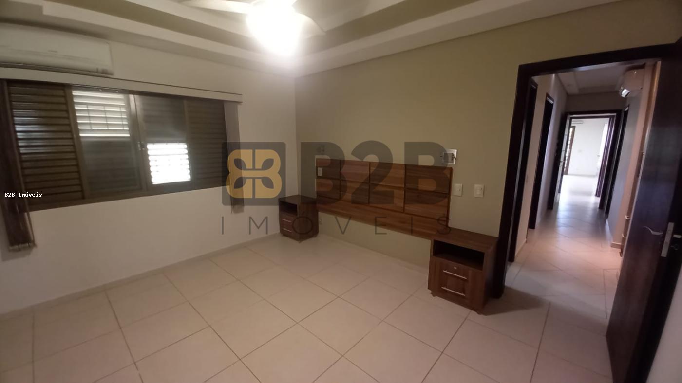 Casa à venda com 3 quartos, 260m² - Foto 15