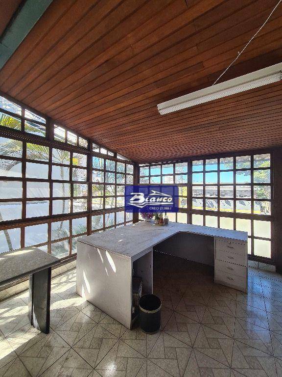 Sobrado à venda com 3 quartos, 800m² - Foto 62