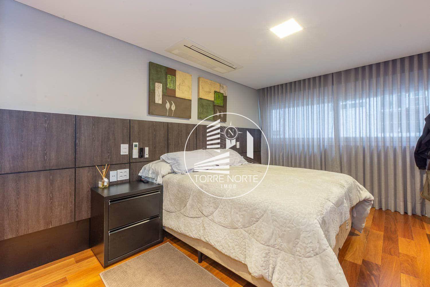 Apartamento à venda com 3 quartos, 260m² - Foto 17