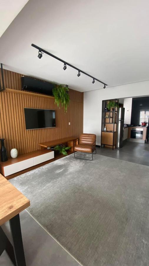 Apartamento à venda com 2 quartos, 75m² - Foto 3