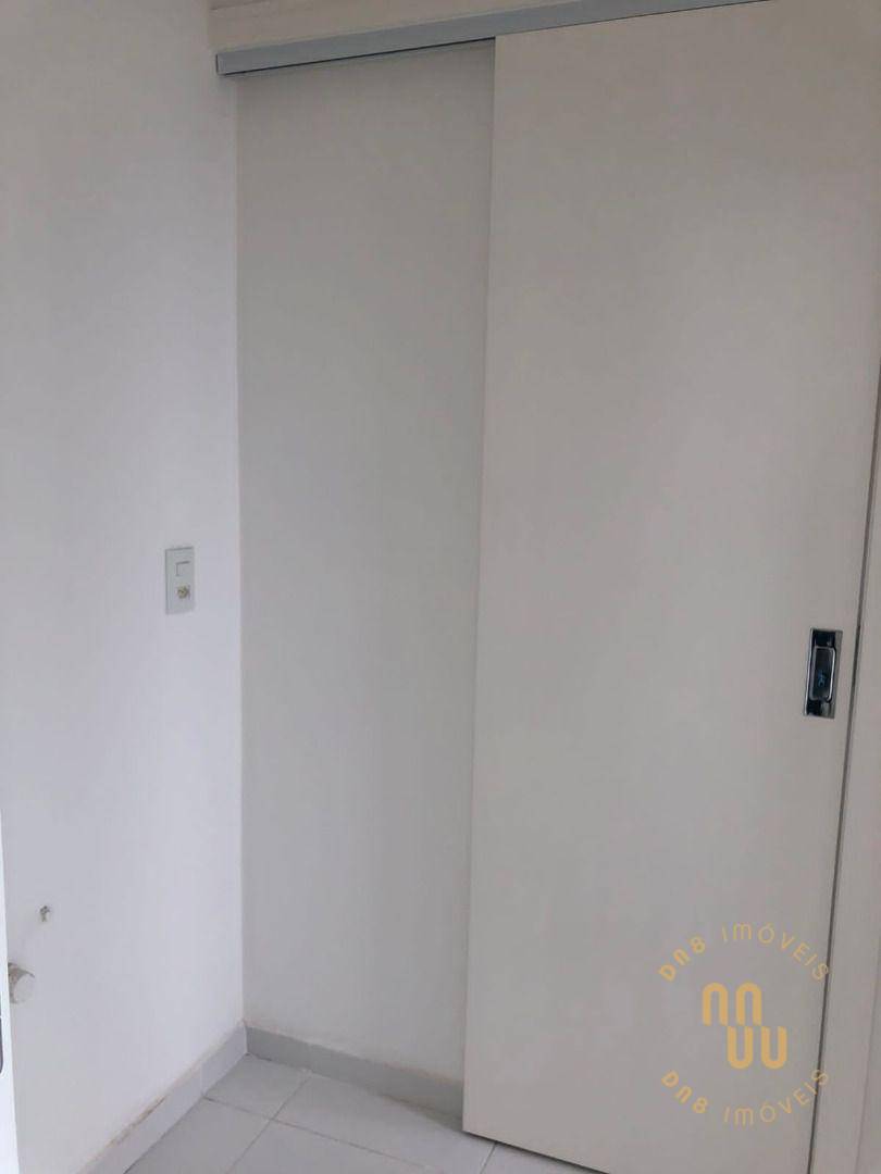 Apartamento à venda com 3 quartos, 150m² - Foto 9