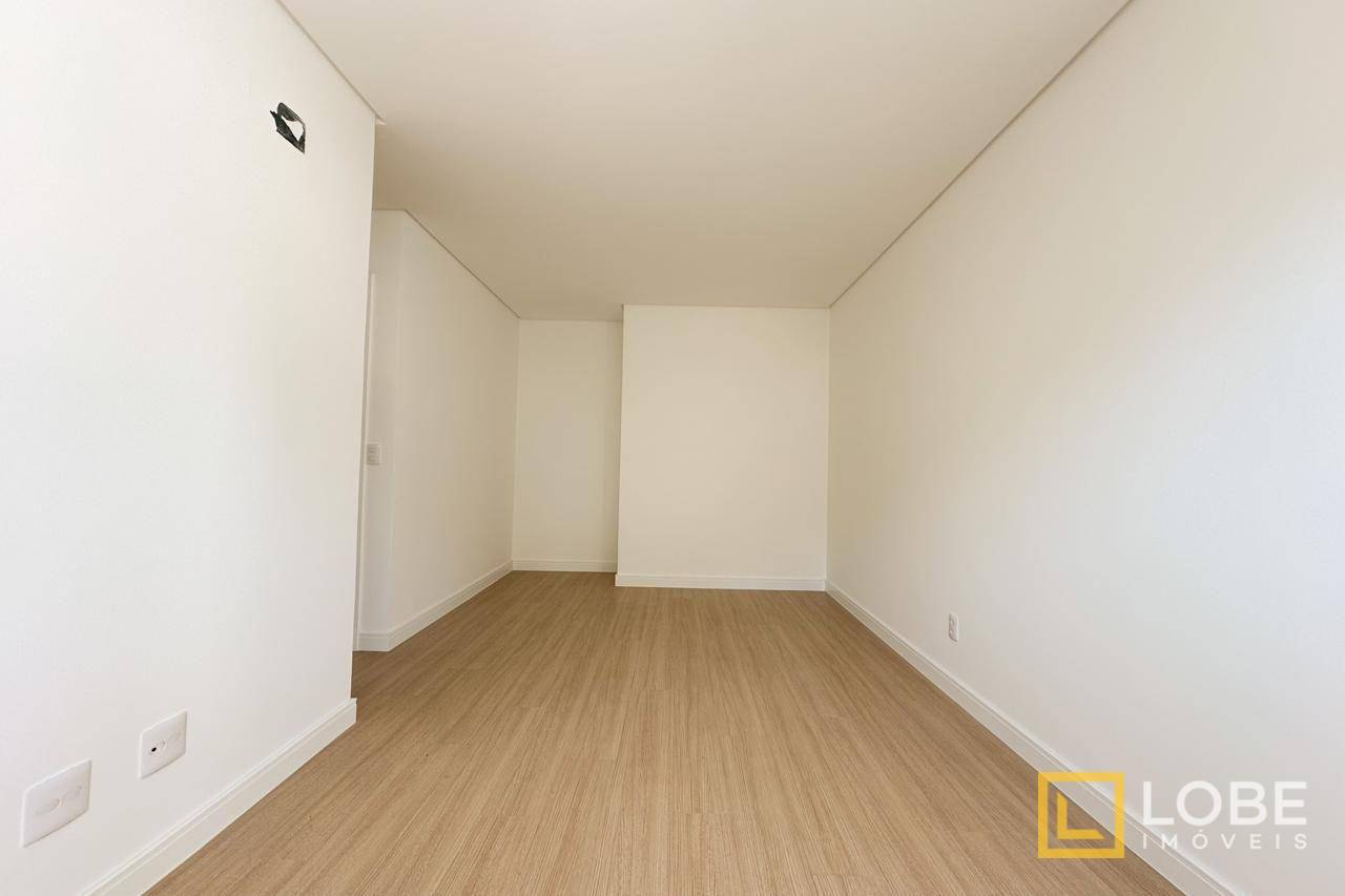 Apartamento à venda com 3 quartos, 121m² - Foto 10