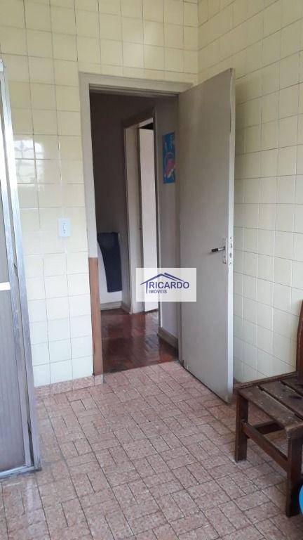 Sobrado à venda com 3 quartos, 500M2 - Foto 26