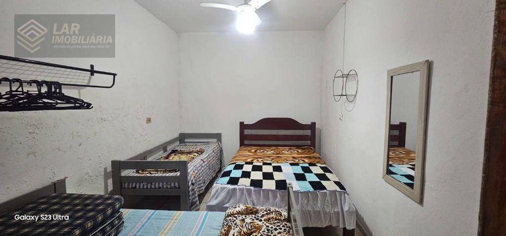 Casa à venda com 3 quartos, 200m² - Foto 13