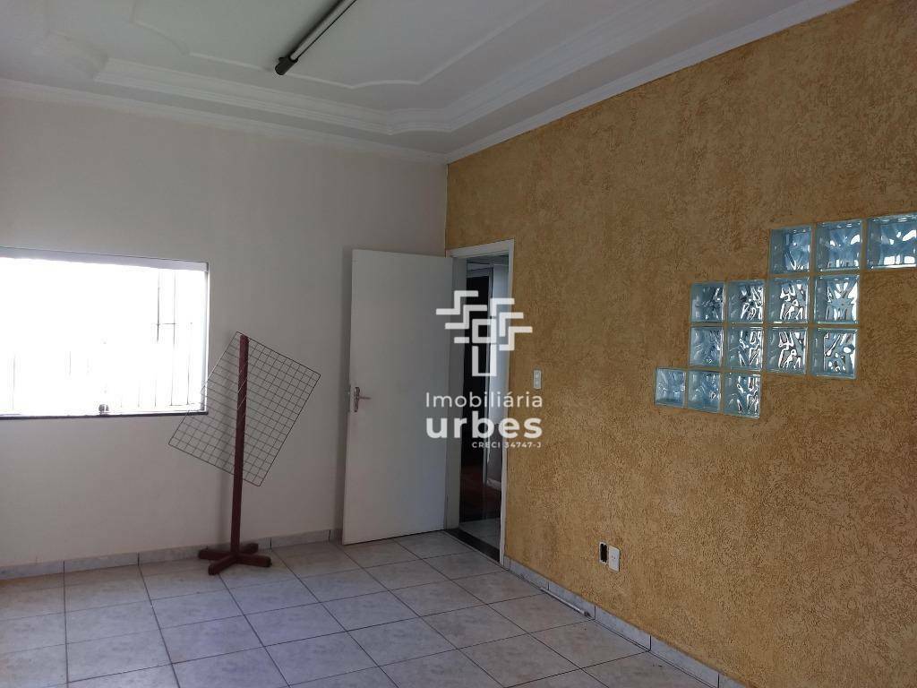 Casa, 3 quartos, 241 m² - Foto 4