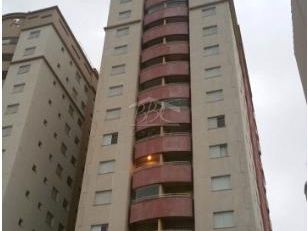 Apartamento à venda com 2 quartos, 70m² - Foto 2