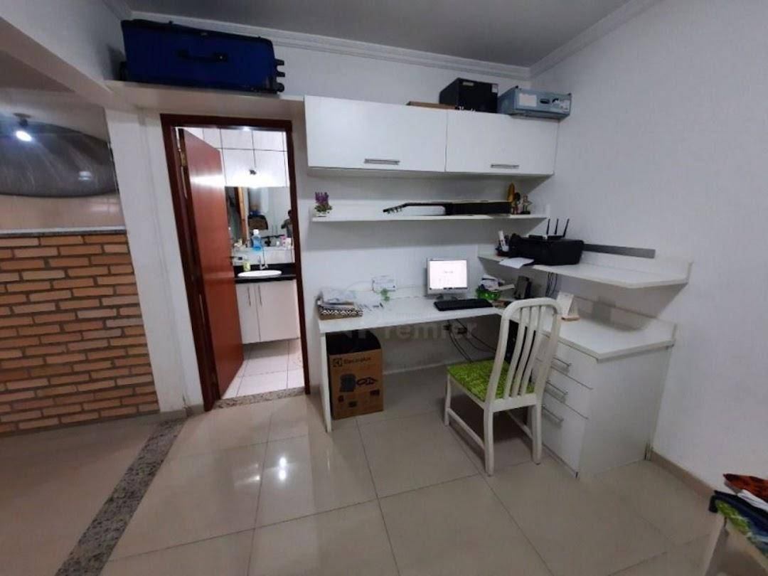 Casa à venda com 3 quartos, 229m² - Foto 39