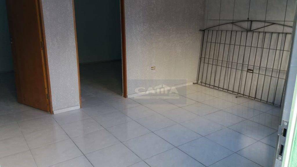 Casa para alugar com 2 quartos, 40m² - Foto 22