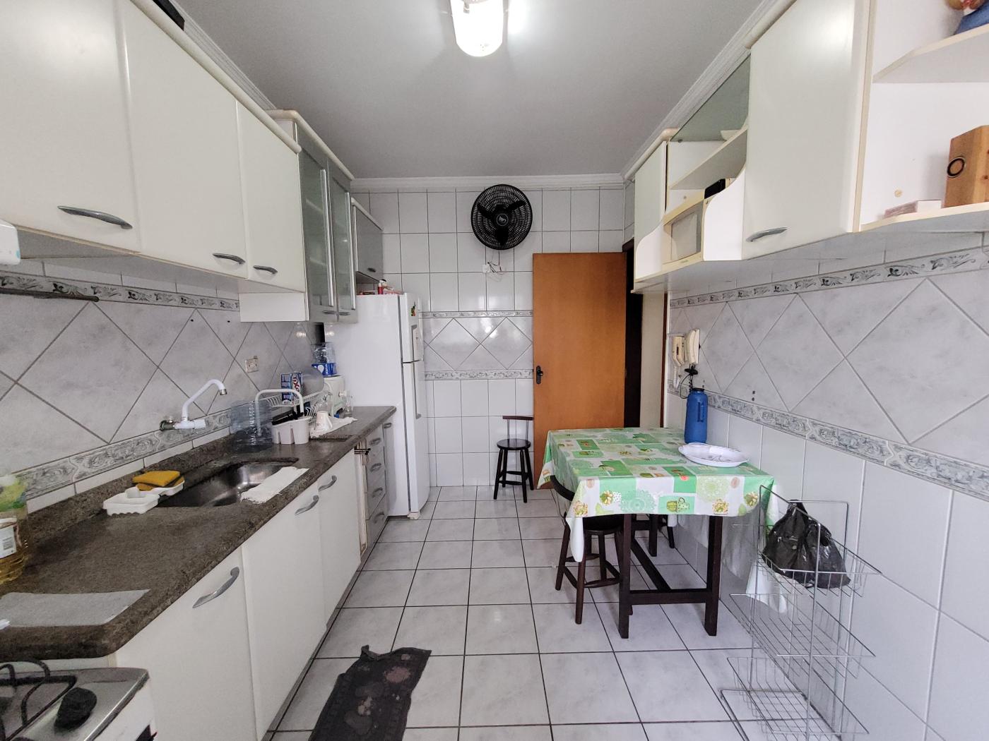 Apartamento à venda com 3 quartos, 112m² - Foto 15