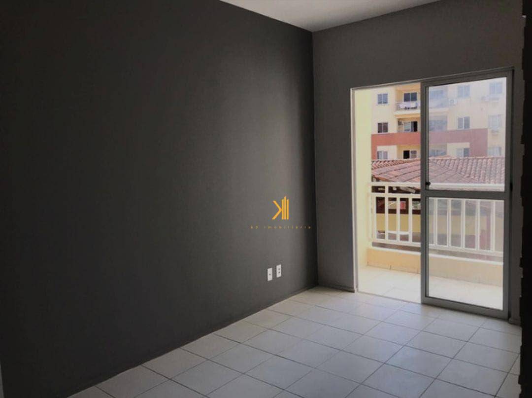 Apartamento à venda com 2 quartos, 70m² - Foto 4