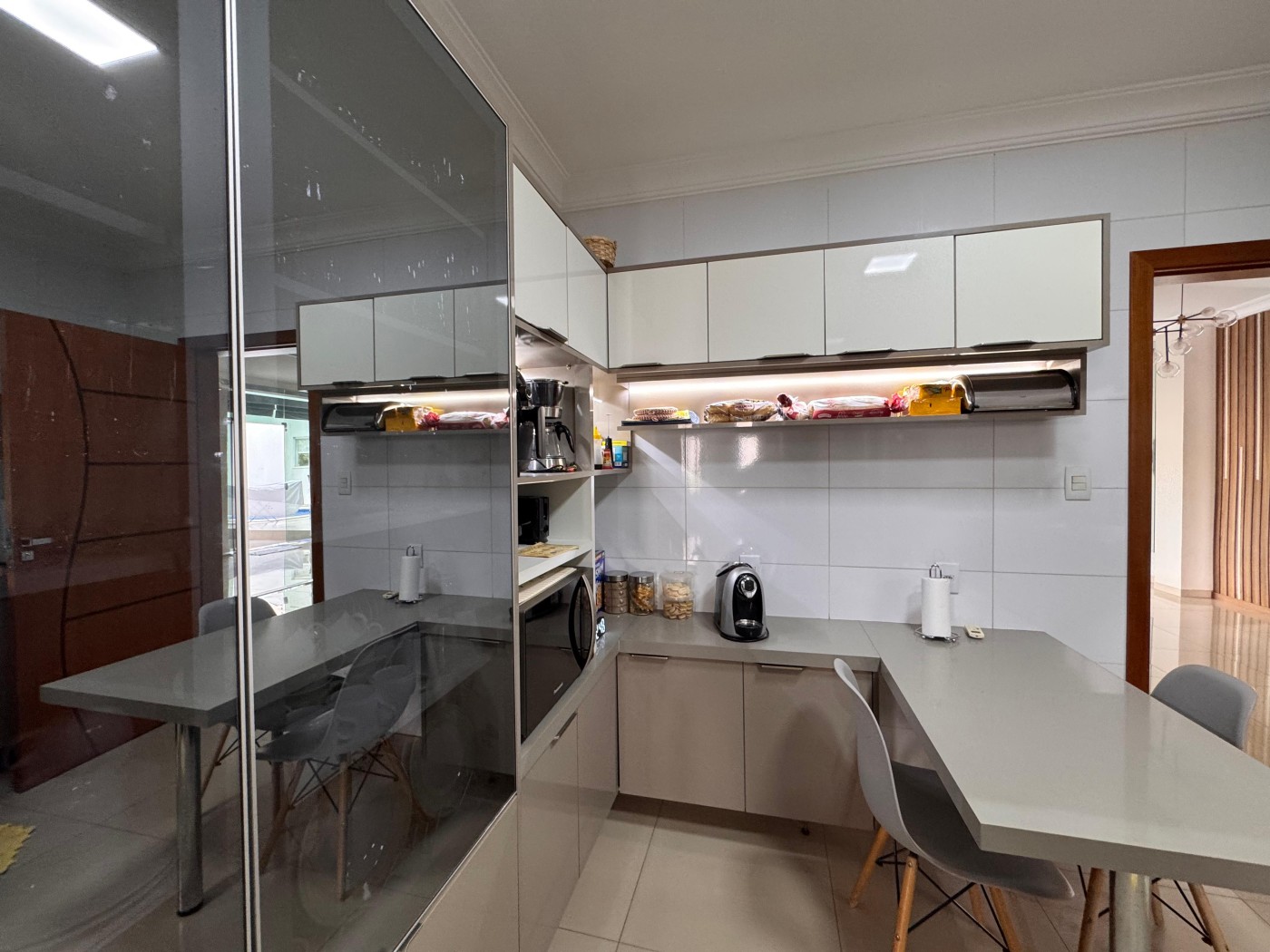 Casa, 3 quartos, 268 m² - Foto 2