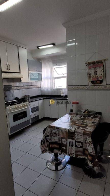 Cobertura, 4 quartos, 238 m² - Foto 3