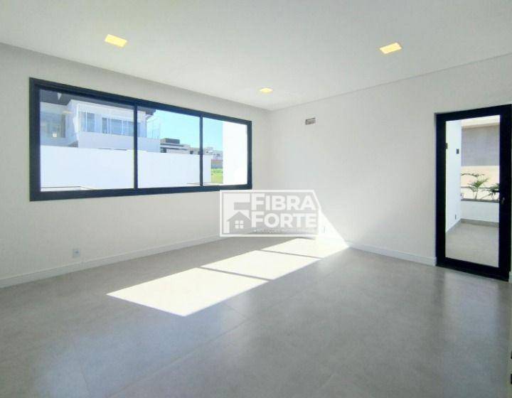 Casa de Condomínio à venda com 3 quartos, 240m² - Foto 15