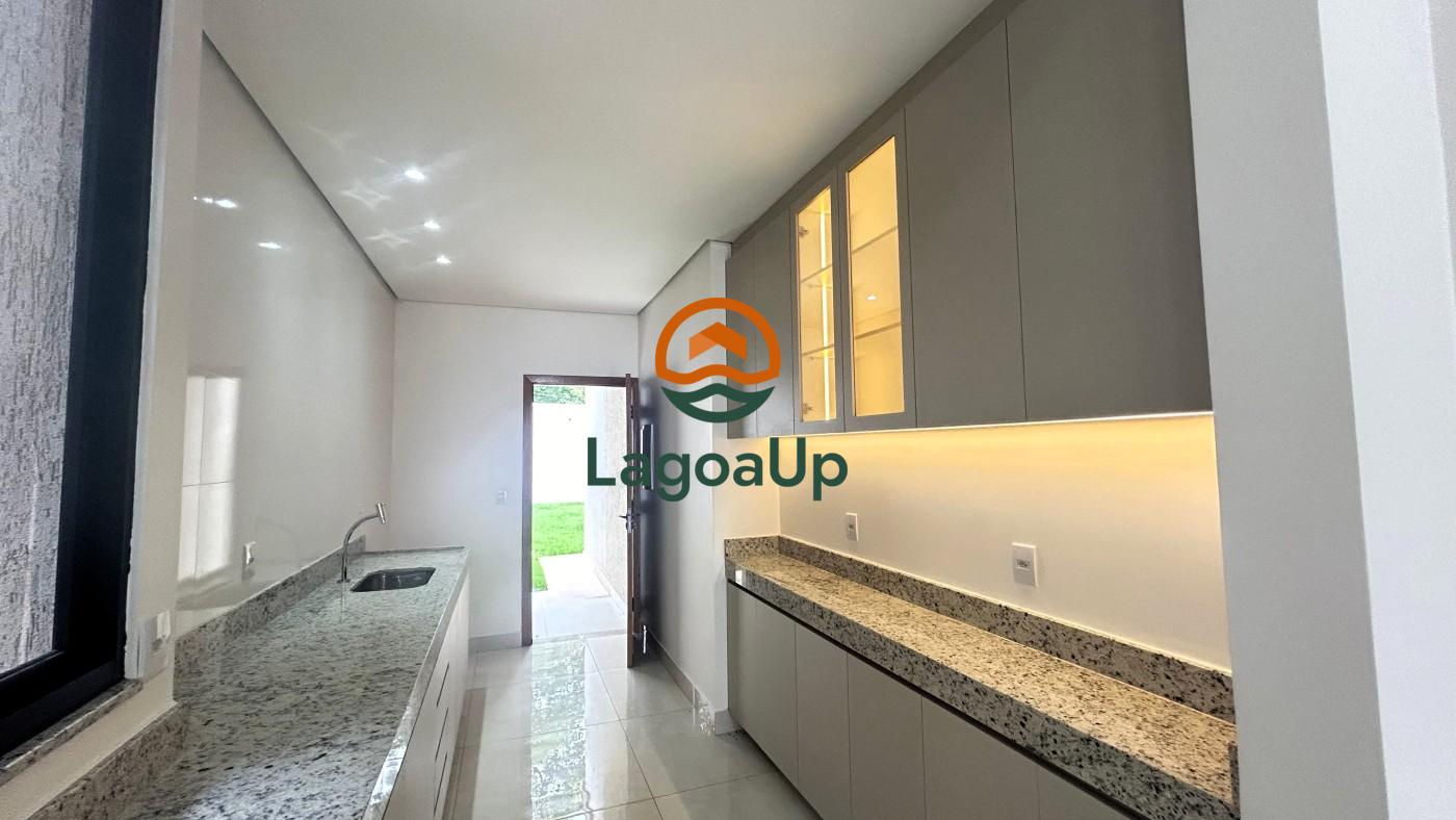 Casa à venda com 4 quartos, 132m² - Foto 7