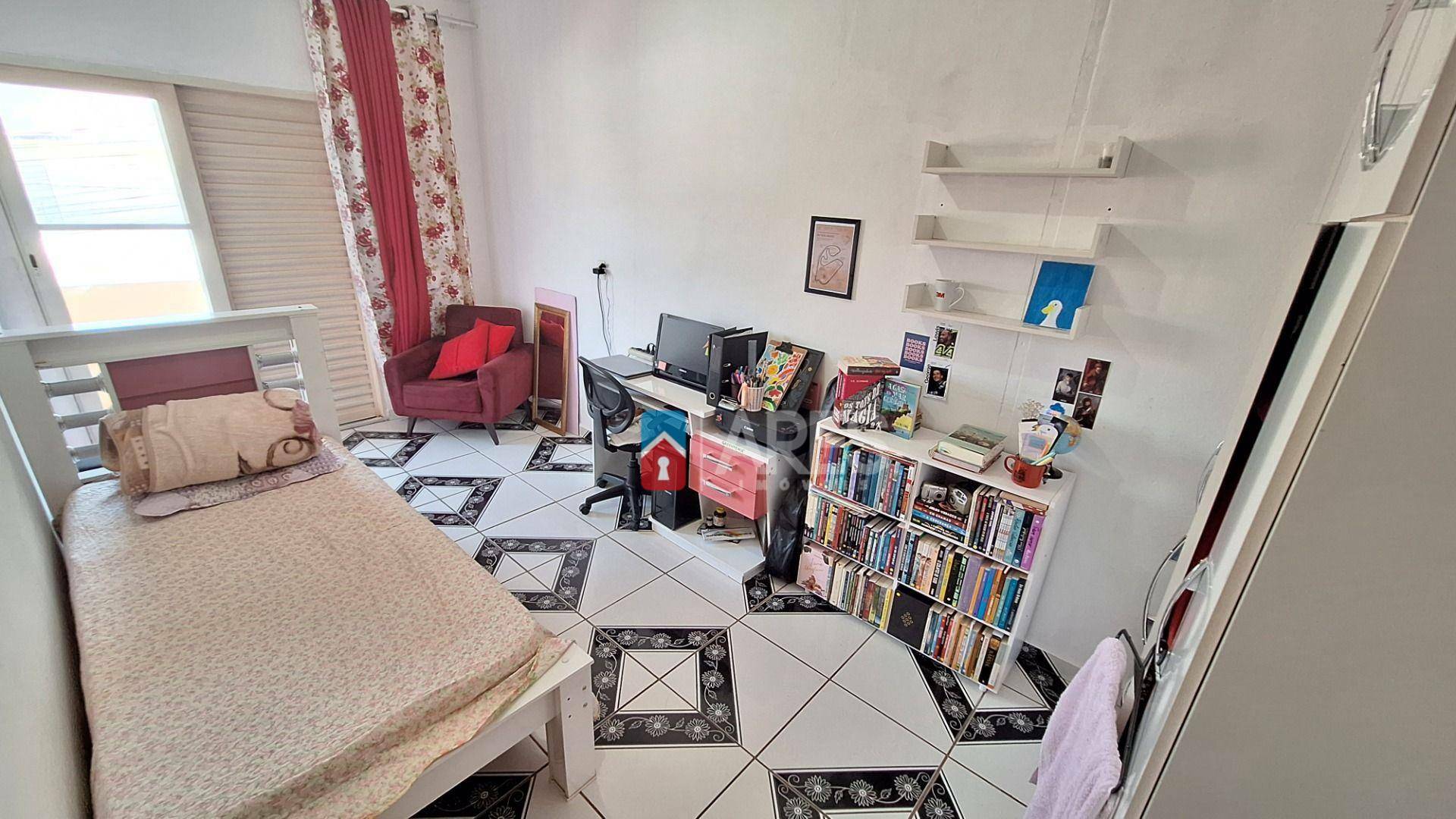 Casa à venda com 2 quartos, 65m² - Foto 9