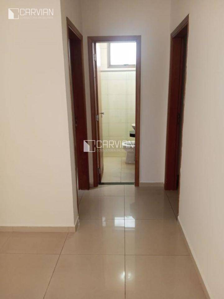 Apartamento à venda com 2 quartos, 70m² - Foto 11