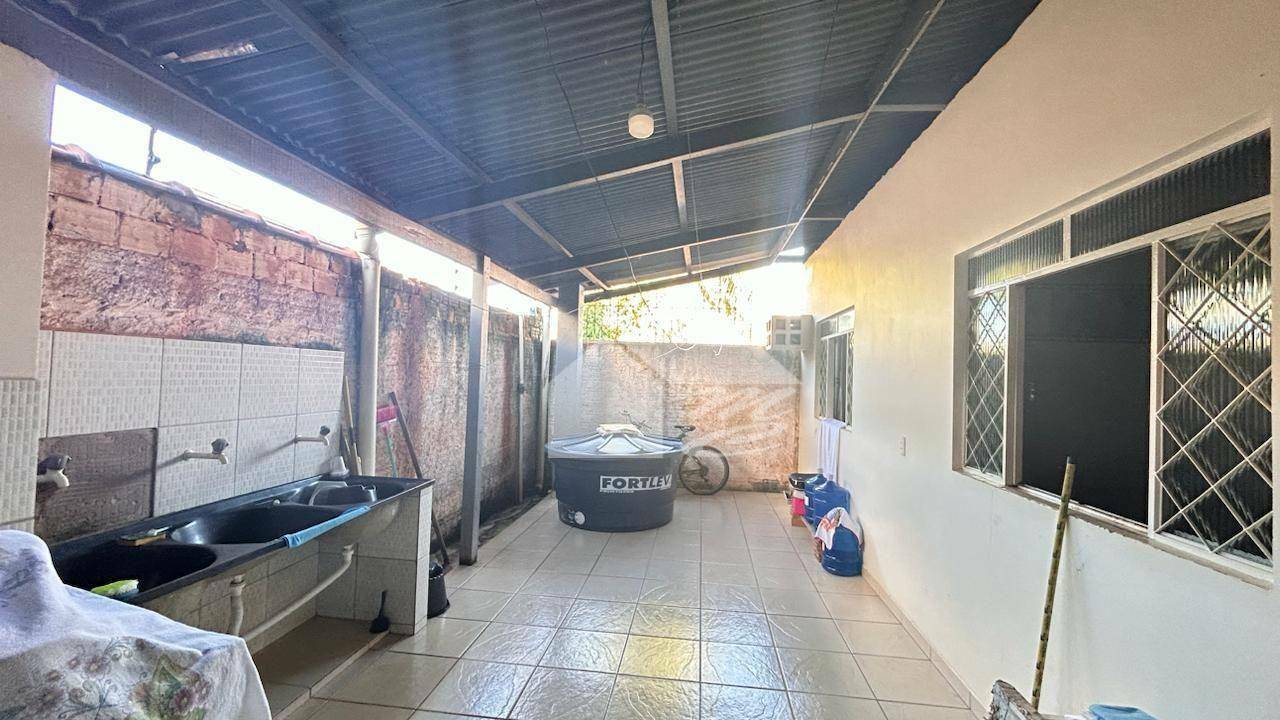 Casa à venda com 3 quartos, 150m² - Foto 15