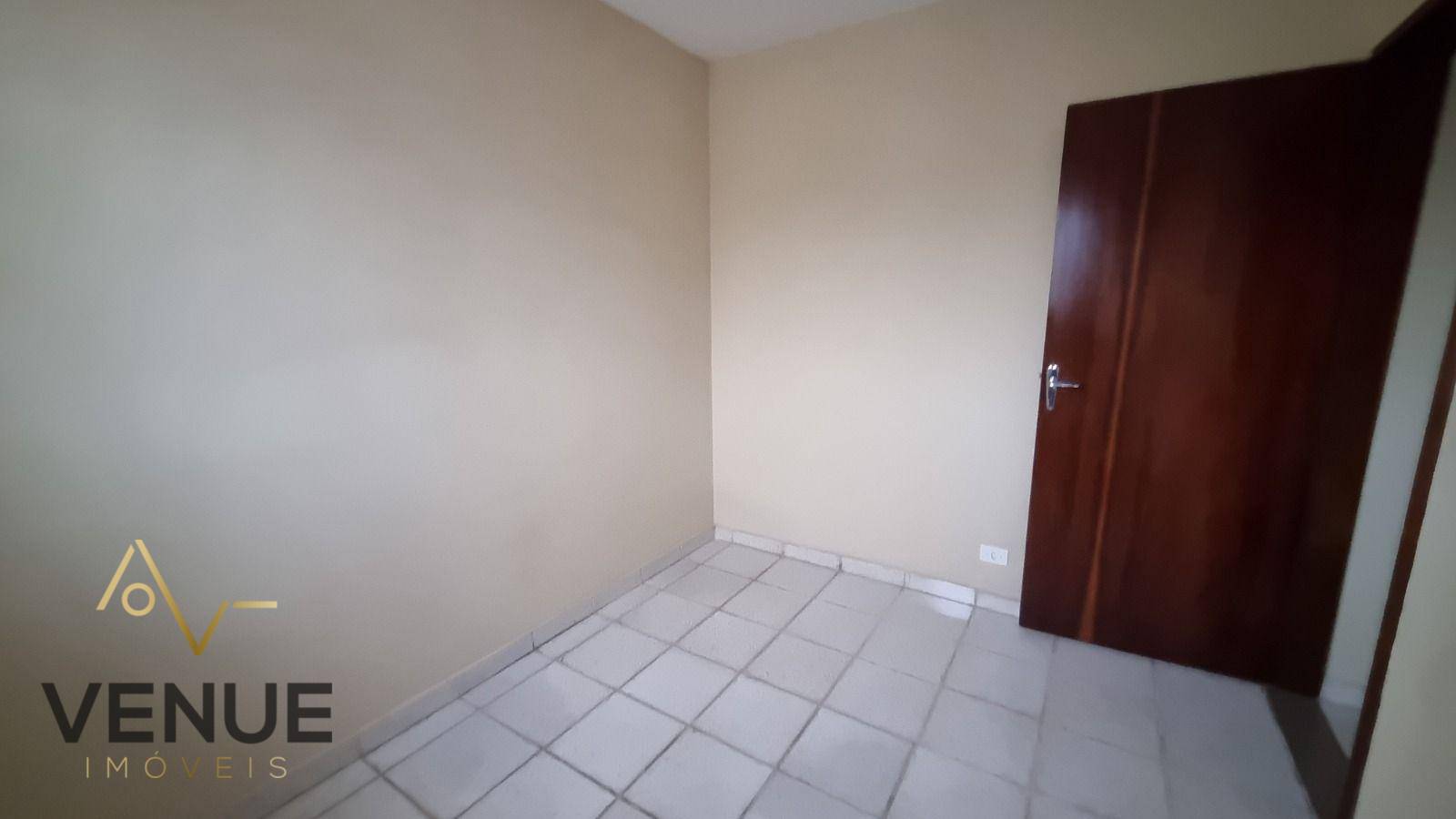 Apartamento à venda com 2 quartos, 60m² - Foto 11