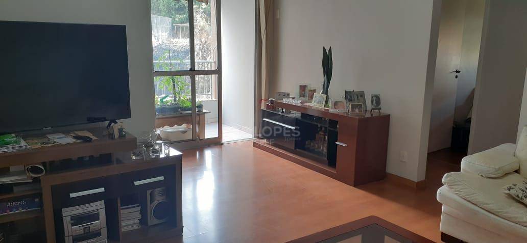 Apartamento à venda com 3 quartos, 83m² - Foto 1