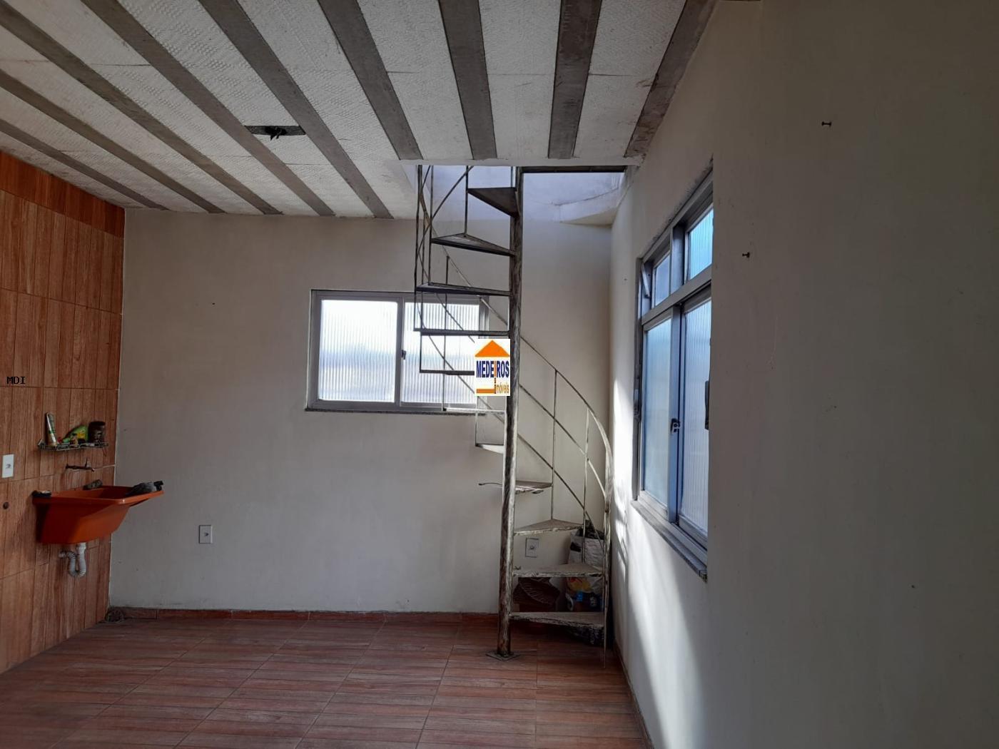 Casa à venda com 2 quartos, 140m² - Foto 14