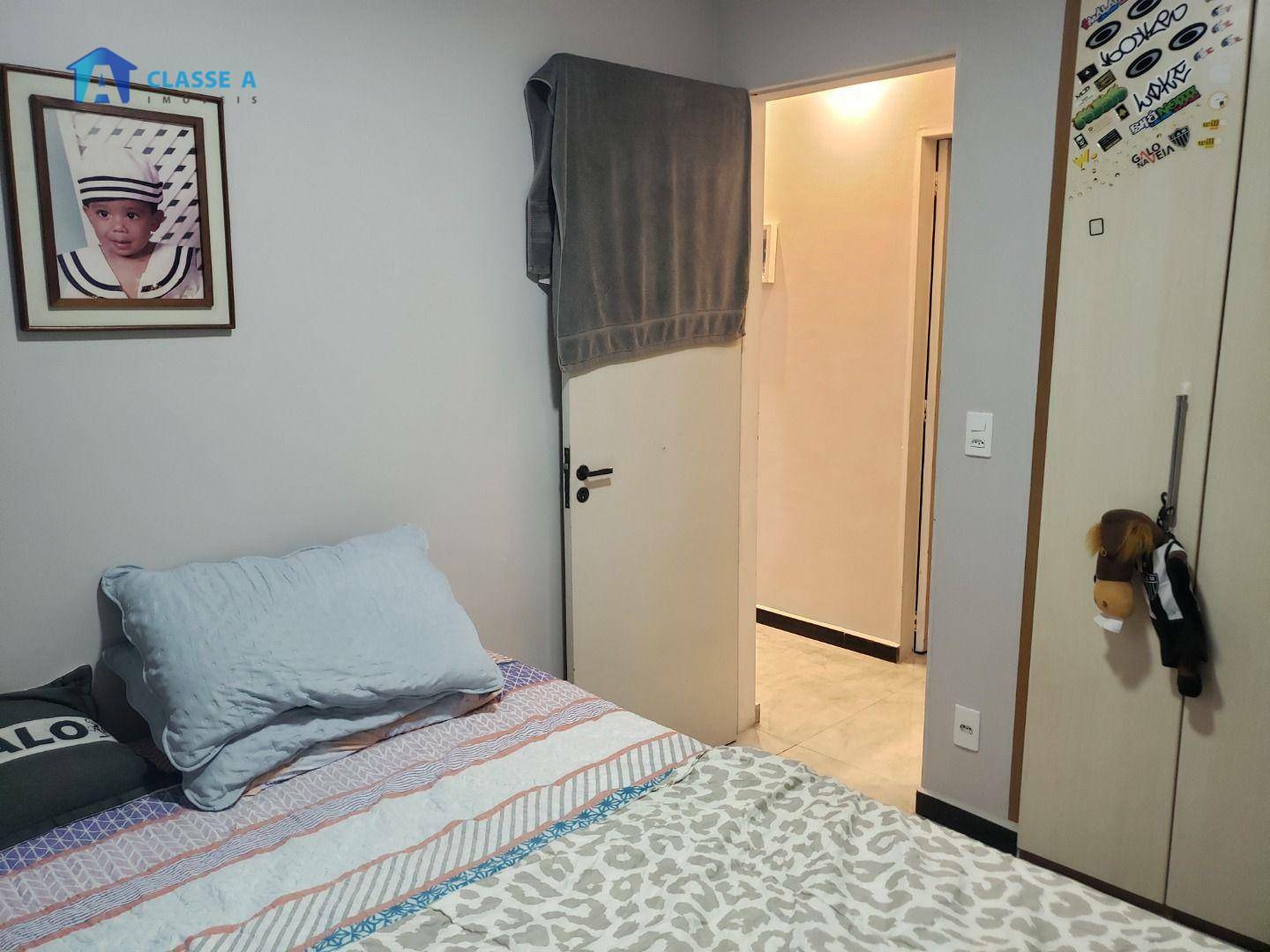 Apartamento à venda com 2 quartos, 75m² - Foto 11