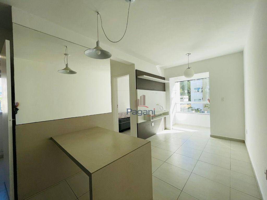 Apartamento para alugar com 2 quartos, 51m² - Foto 8