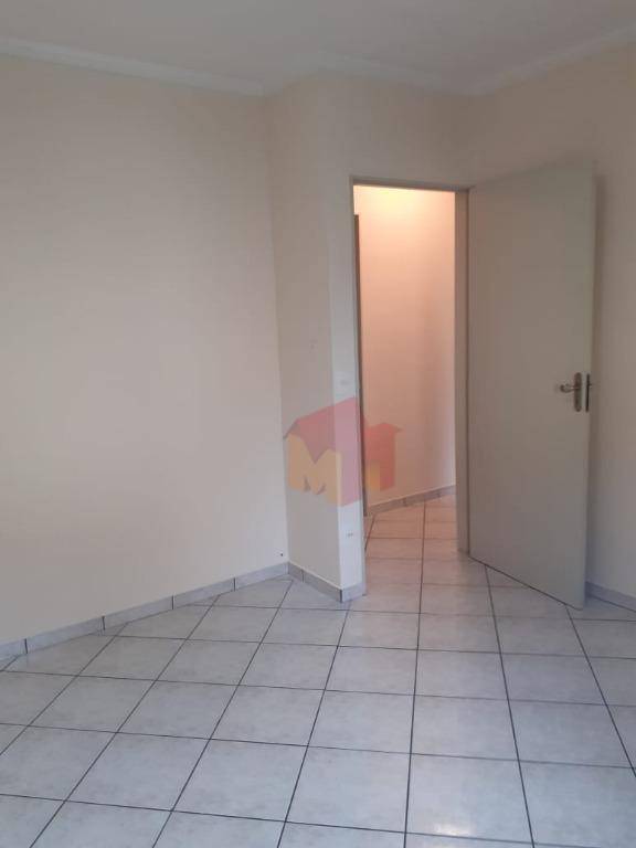 Apartamento à venda com 2 quartos, 62m² - Foto 8