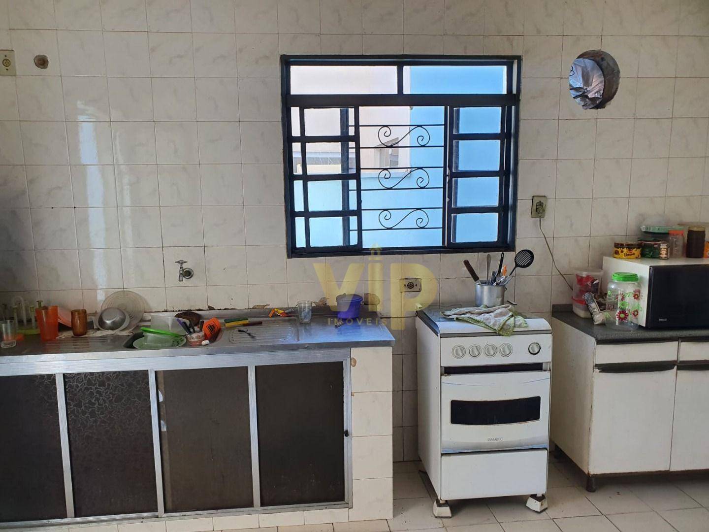 Casa à venda com 4 quartos, 273m² - Foto 7