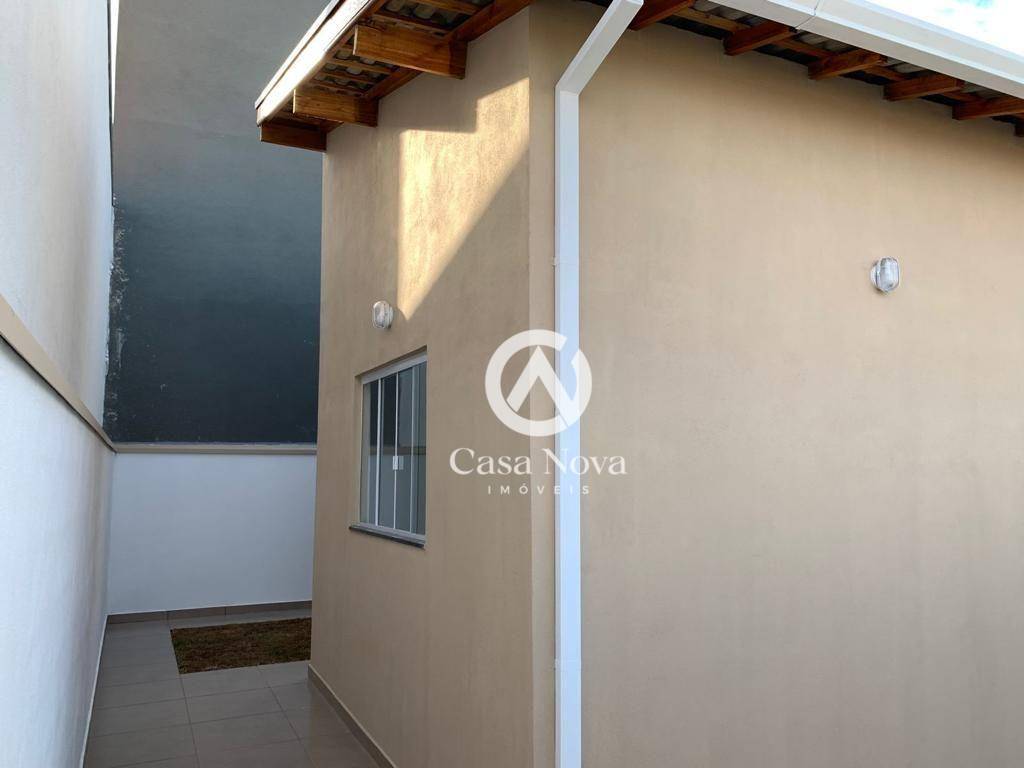 Casa à venda com 3 quartos, 82m² - Foto 15