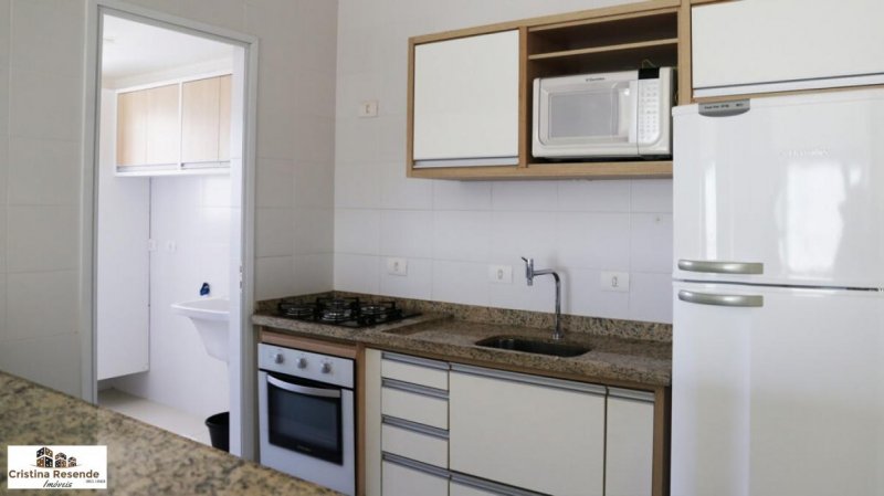 Apartamento à venda com 2 quartos, 77m² - Foto 6