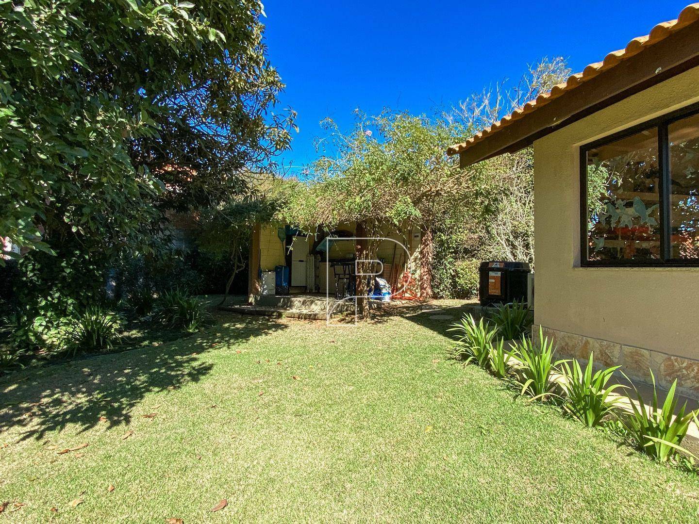 Casa de Condomínio à venda com 3 quartos, 400m² - Foto 46