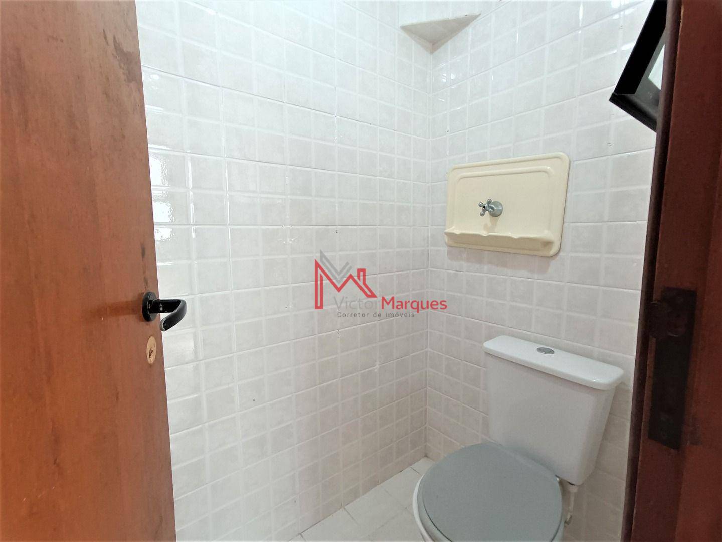 Apartamento para alugar com 3 quartos, 125m² - Foto 16