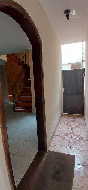 Sobrado à venda e aluguel com 4 quartos, 300m² - Foto 23