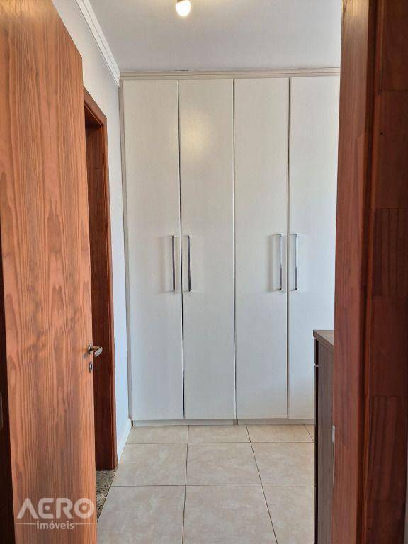 Apartamento à venda com 2 quartos, 65m² - Foto 5