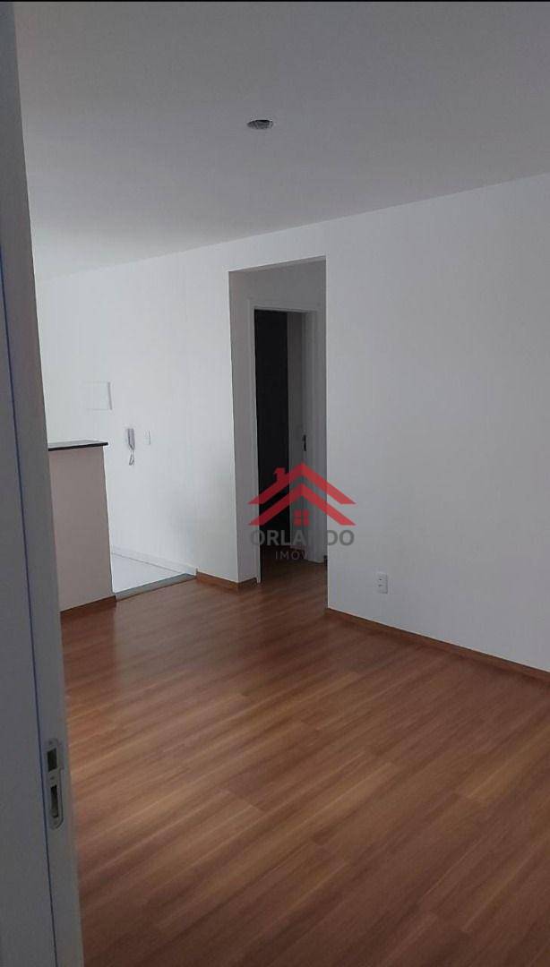 Apartamento à venda com 2 quartos, 45m² - Foto 1