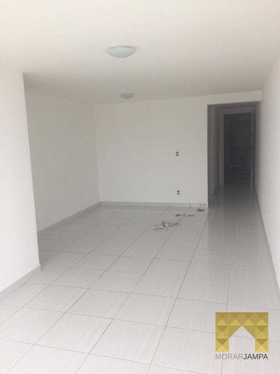 Apartamento para alugar com 3 quartos, 91m² - Foto 9