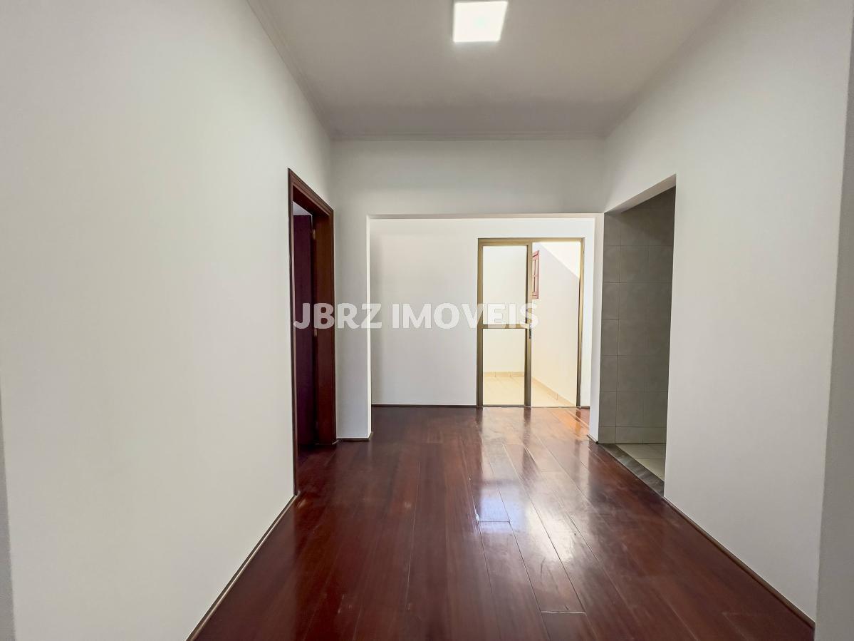 Casa à venda com 3 quartos, 379m² - Foto 27