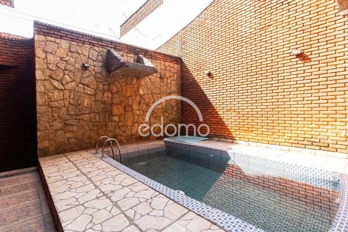 Casa para alugar com 4 quartos, 145m² - Foto 24