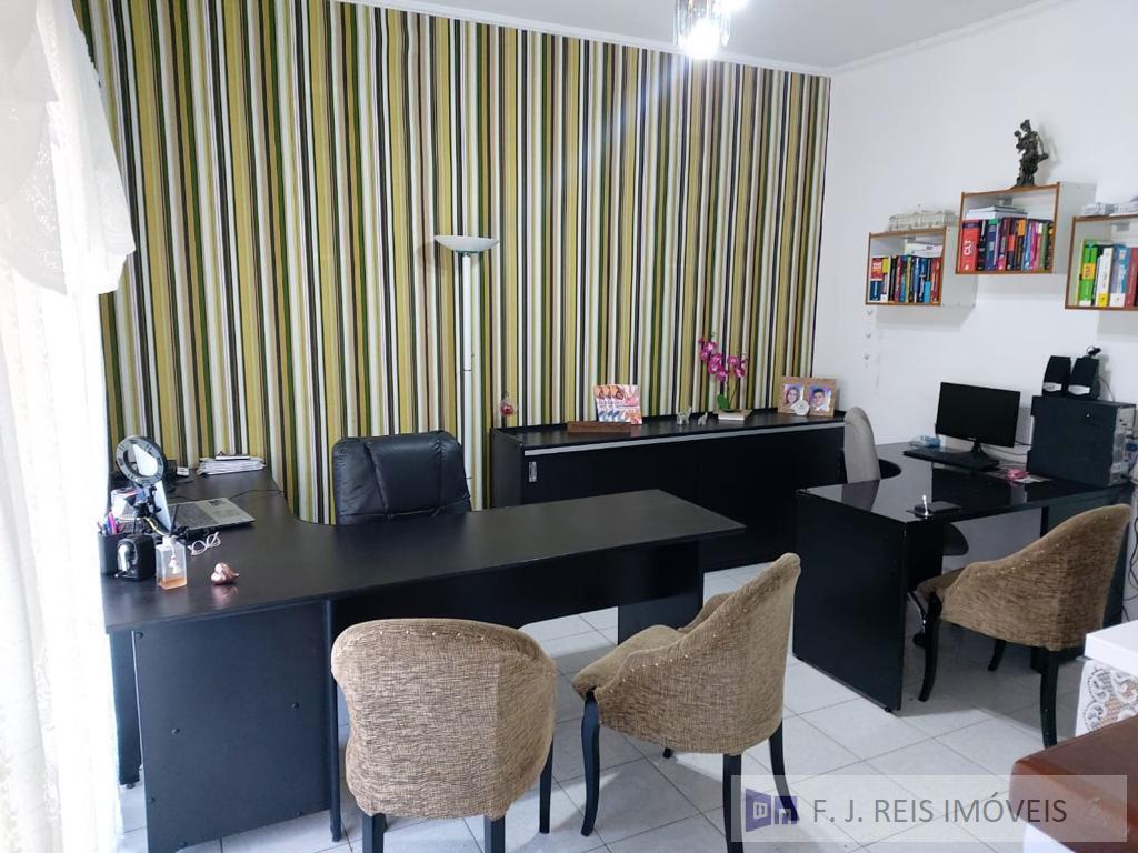 Sobrado à venda com 4 quartos, 500m² - Foto 4