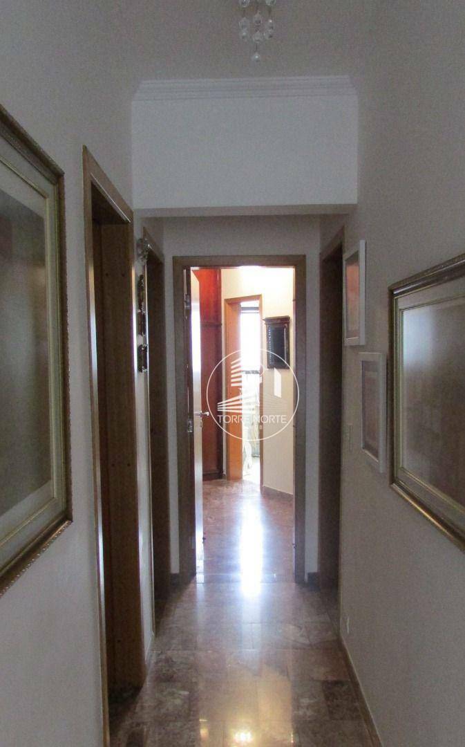 Apartamento à venda com 3 quartos, 187m² - Foto 15