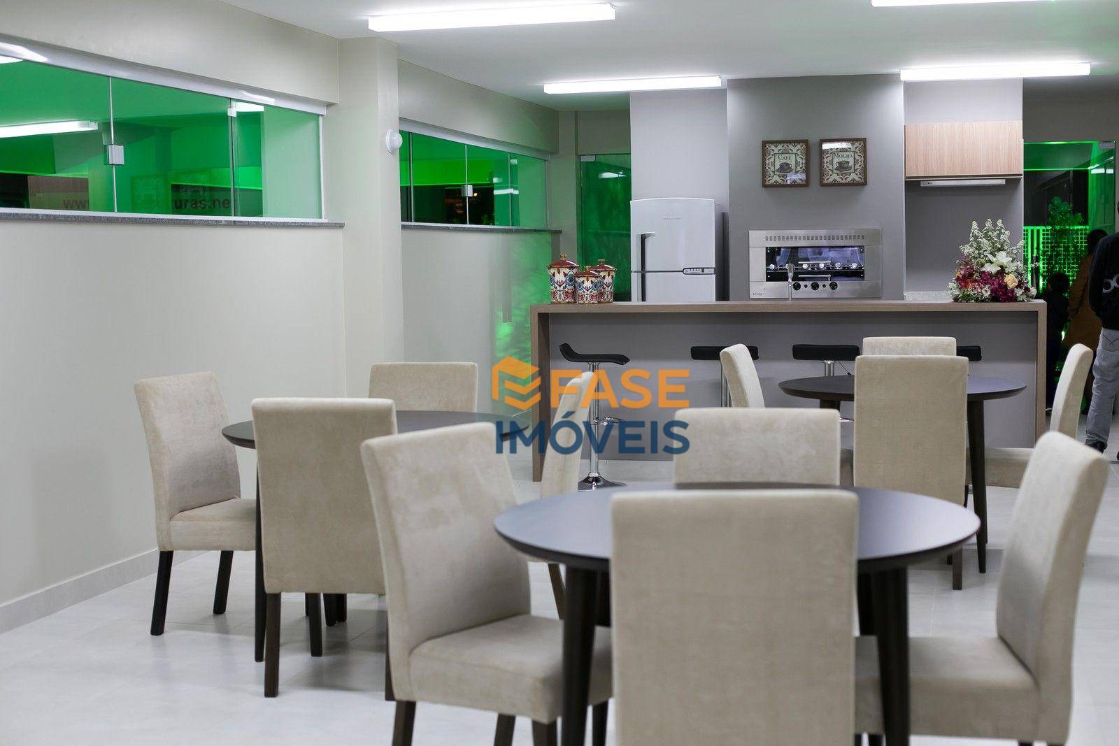 Apartamento à venda com 2 quartos, 58m² - Foto 13