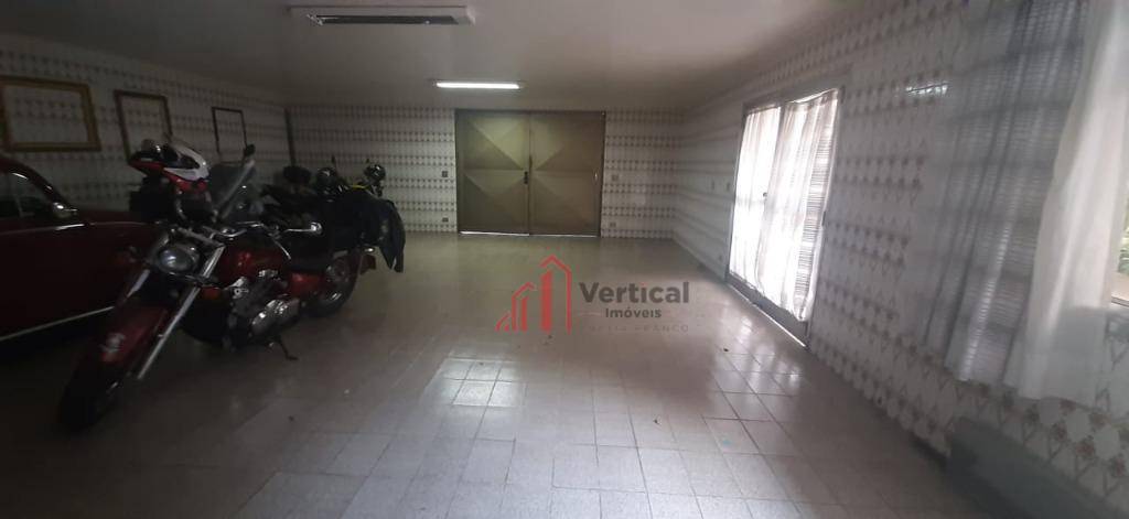 Sobrado para alugar com 4 quartos, 665m² - Foto 14