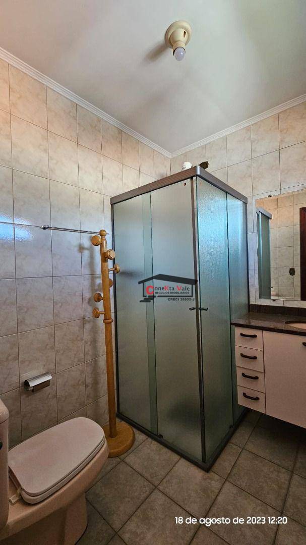 Sobrado à venda com 4 quartos, 200m² - Foto 3