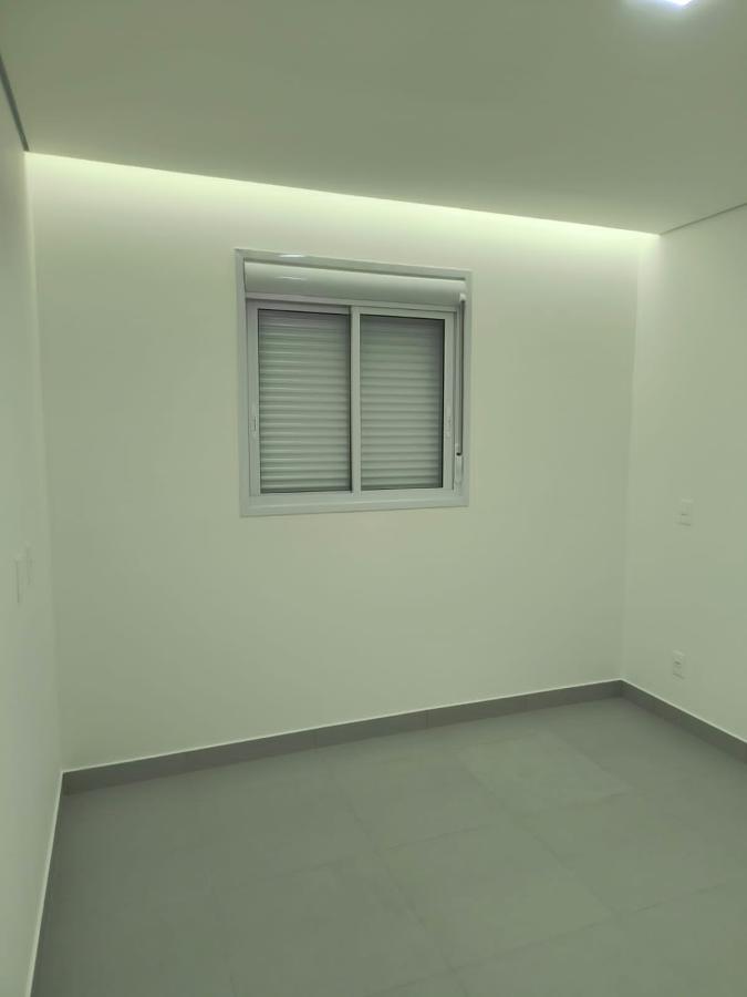 Apartamento à venda com 2 quartos, 58m² - Foto 4