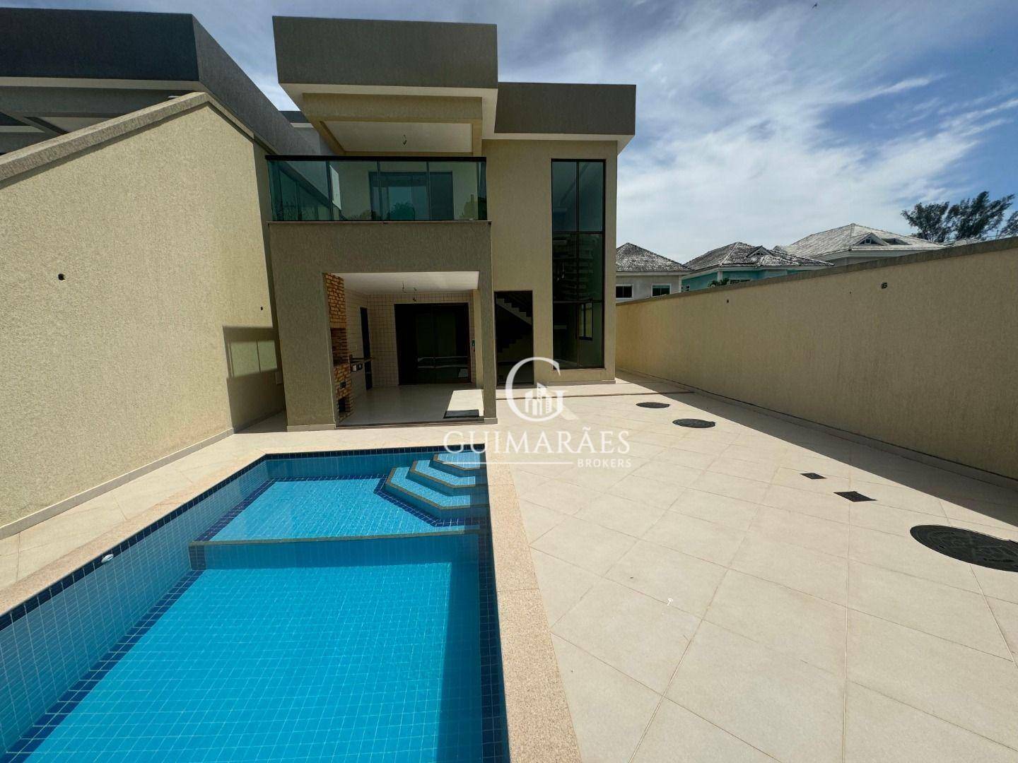 Casa de Condomínio à venda com 4 quartos, 252m² - Foto 1