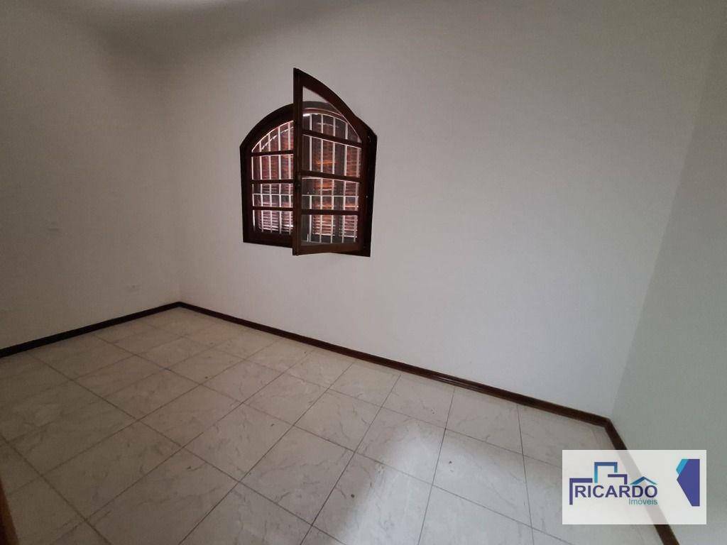 Casa à venda e aluguel com 5 quartos, 384m² - Foto 17