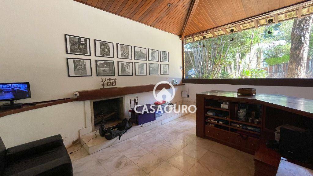 Casa à venda com 5 quartos, 750m² - Foto 16