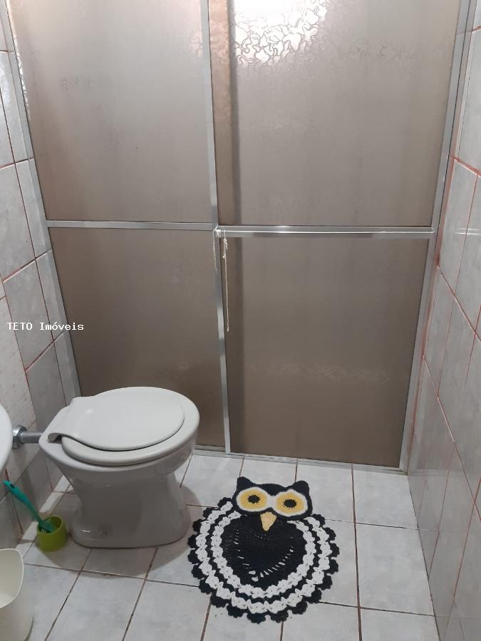 Casa à venda com 4 quartos, 200m² - Foto 6