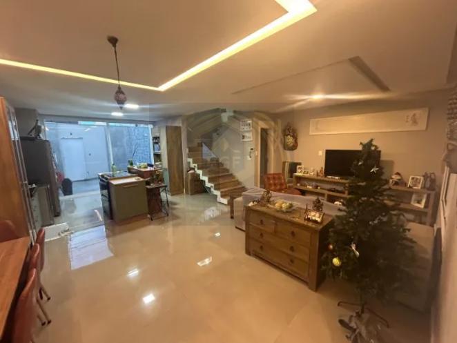 Casa à venda com 4 quartos, 220m² - Foto 5